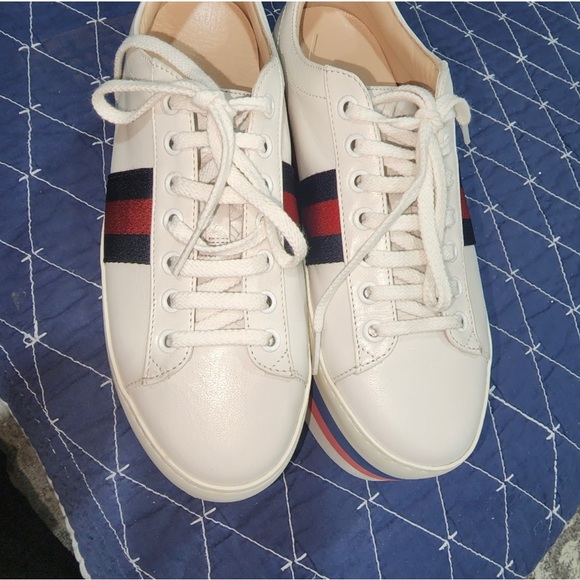 Gucci Peggy Platforms - Picture 8 of 8